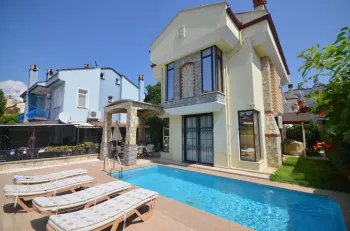 House in Calis